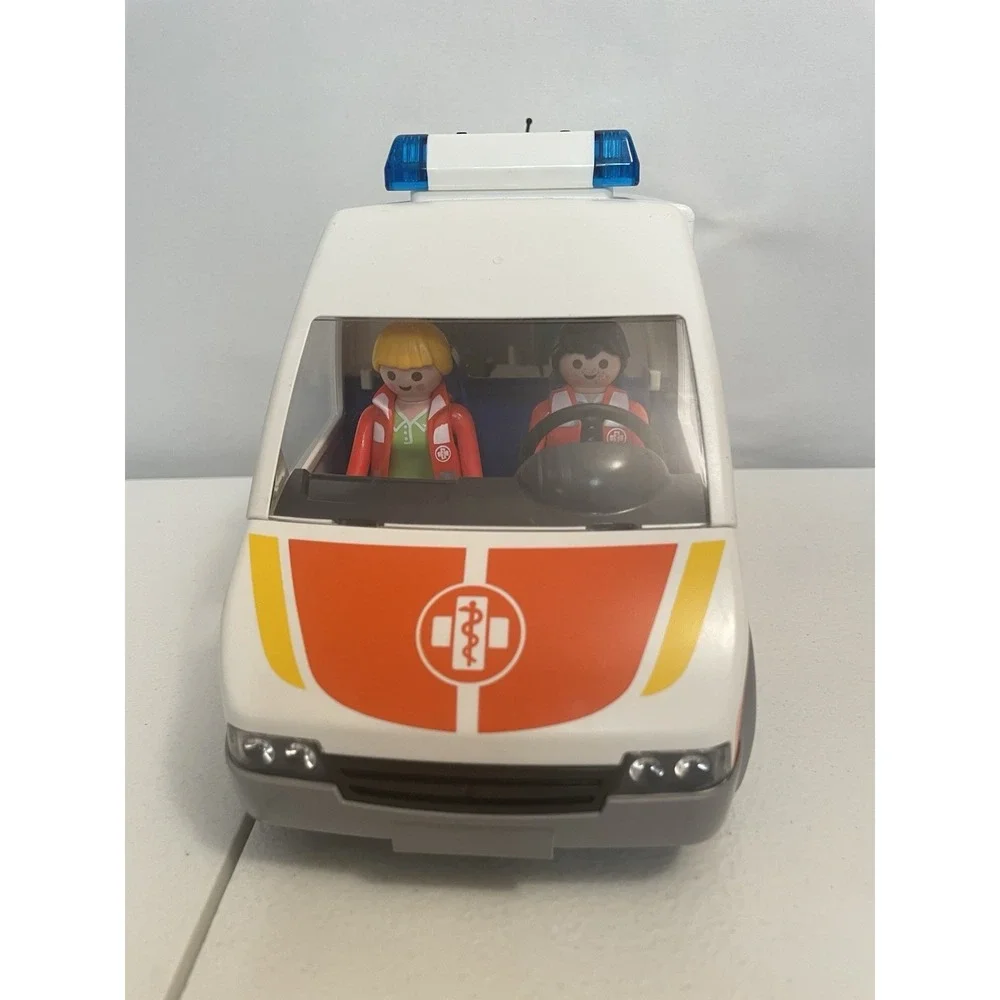 Playmobile‎ Ambulance People Fully functional Siren Plus People & Accessories